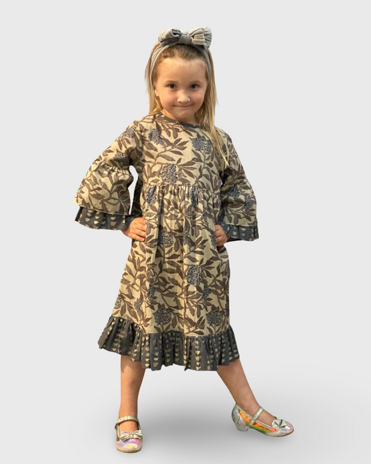 Yo Baby Leaf Print Bell-Sleeves Bottom Ruffle Dress