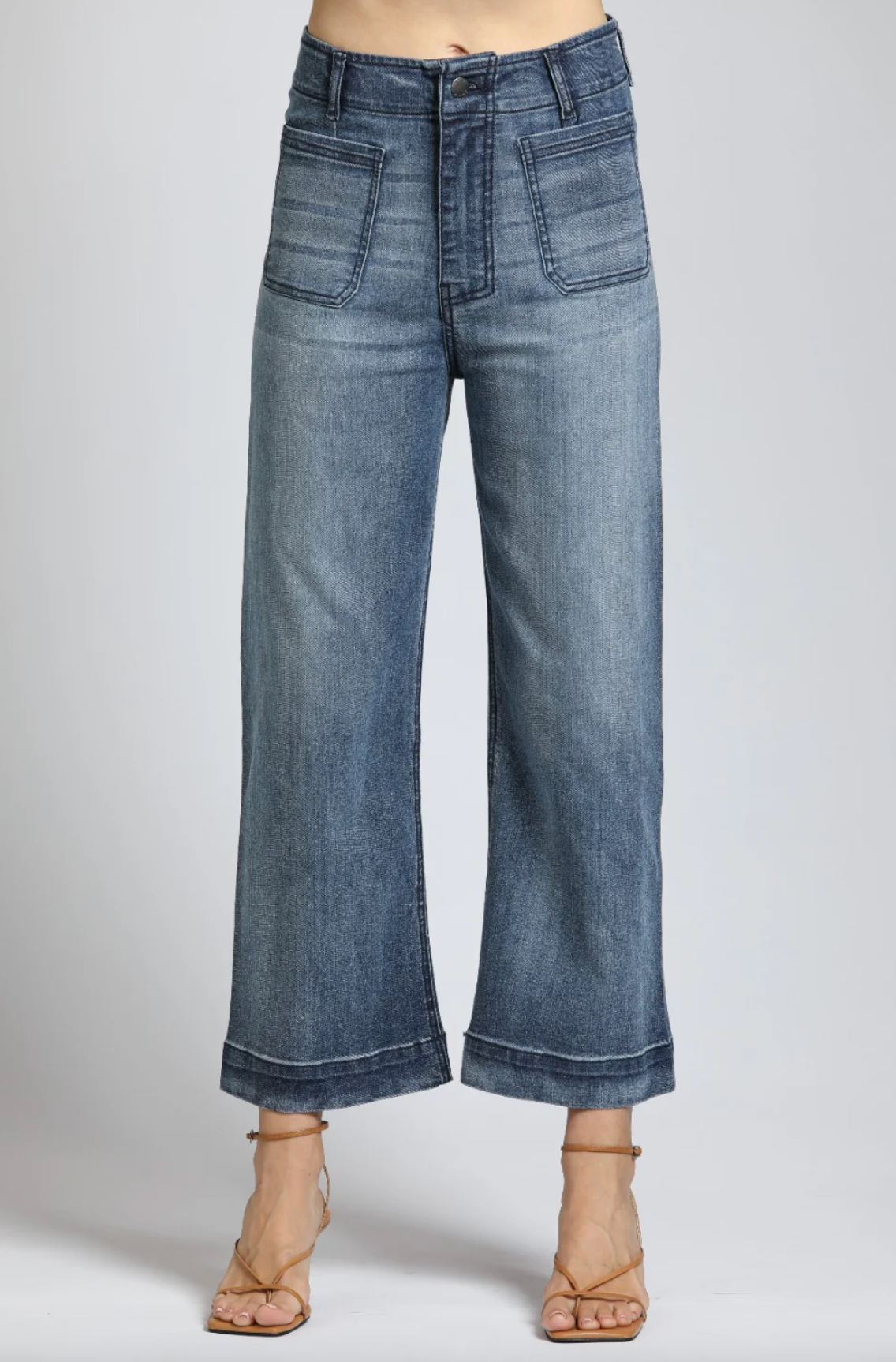 Cropped Wide Leg Jean with Patch Pocket