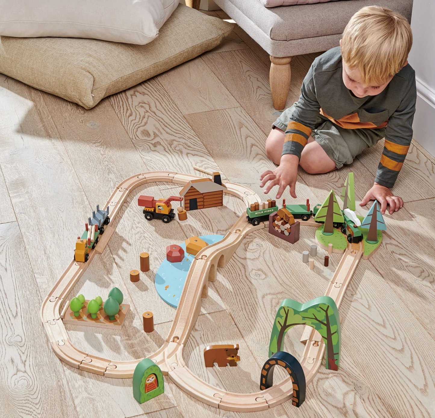 Wild Pines Train Set